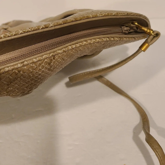 Sylvia Cee vintage crossbody bag 14×10,5 in. - Picture 9 of 13